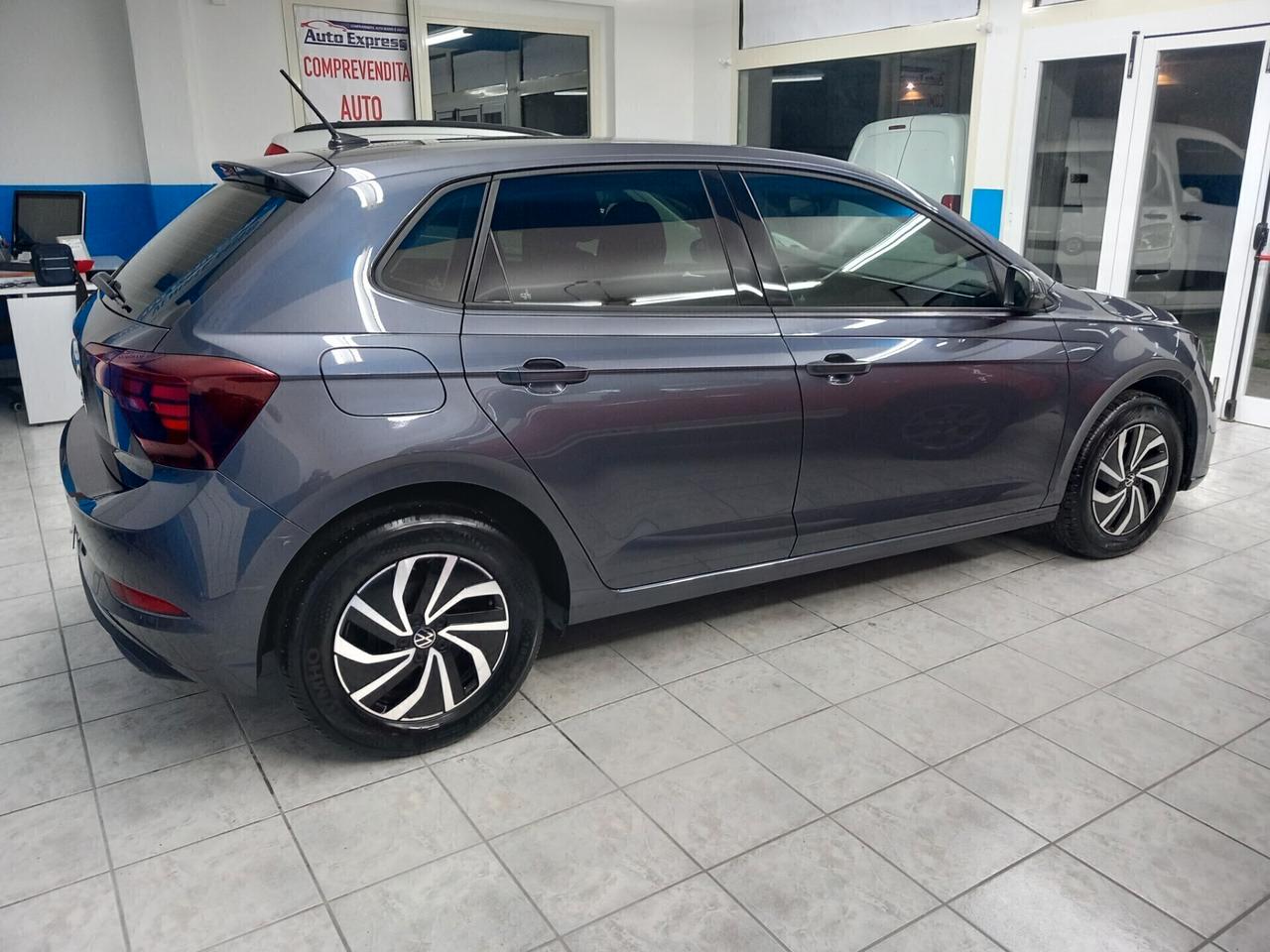 Volkswagen Polo anno 2022 benzina 1.0 km 34 mila