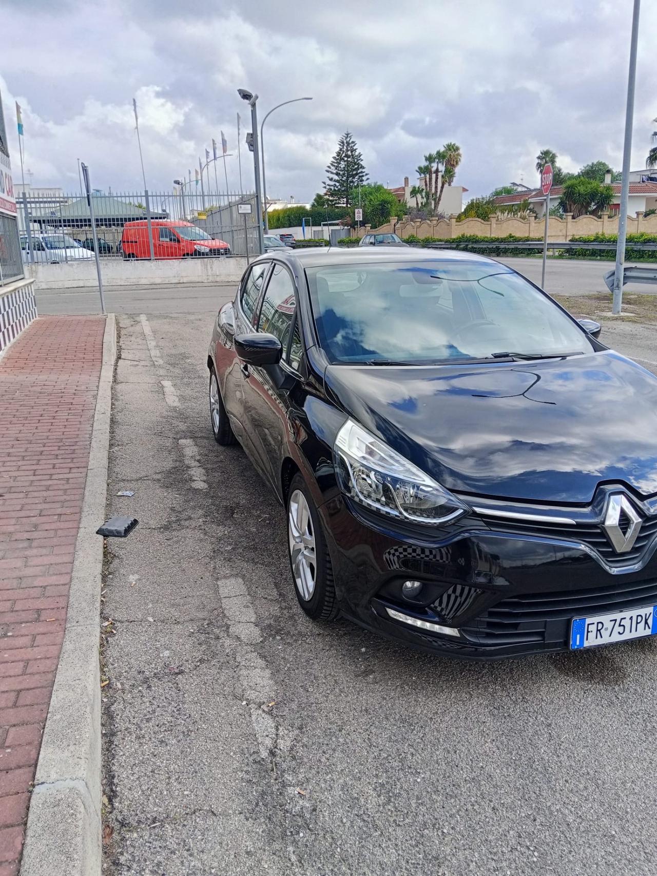 Renault Clio dCi 8V 75 CV Start&Stop 5 porte Energy Duel