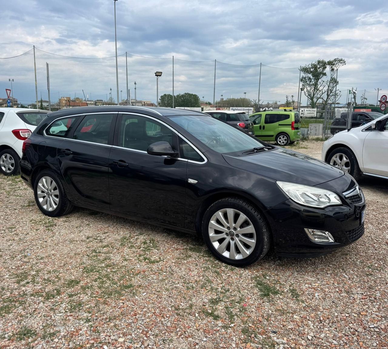 Opel Astra 1.4 Turbo 140CV GPL Gancio Traino