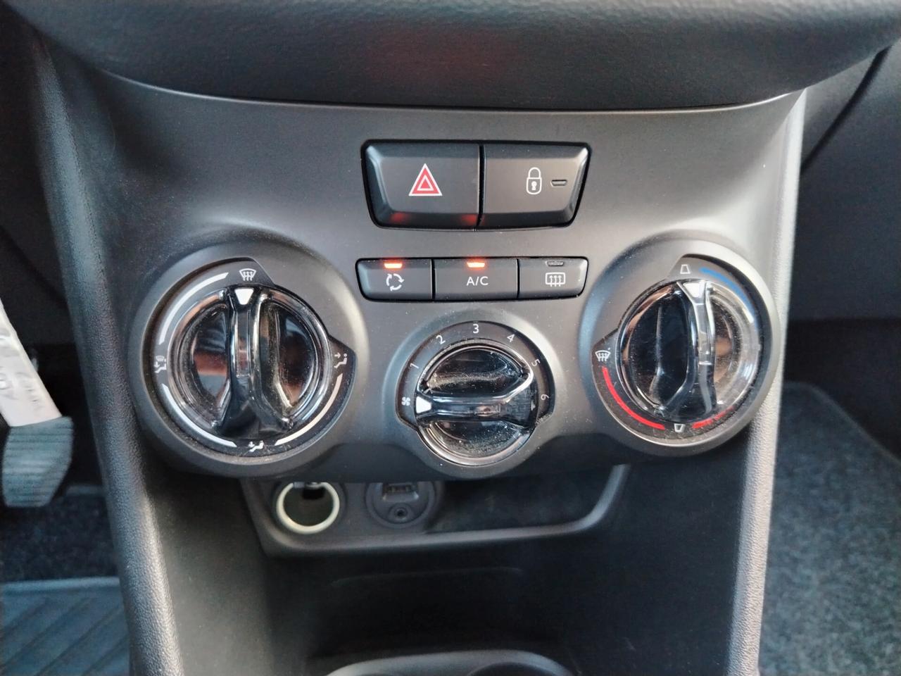 Peugeot 208 PureTech 82 3 porte Access