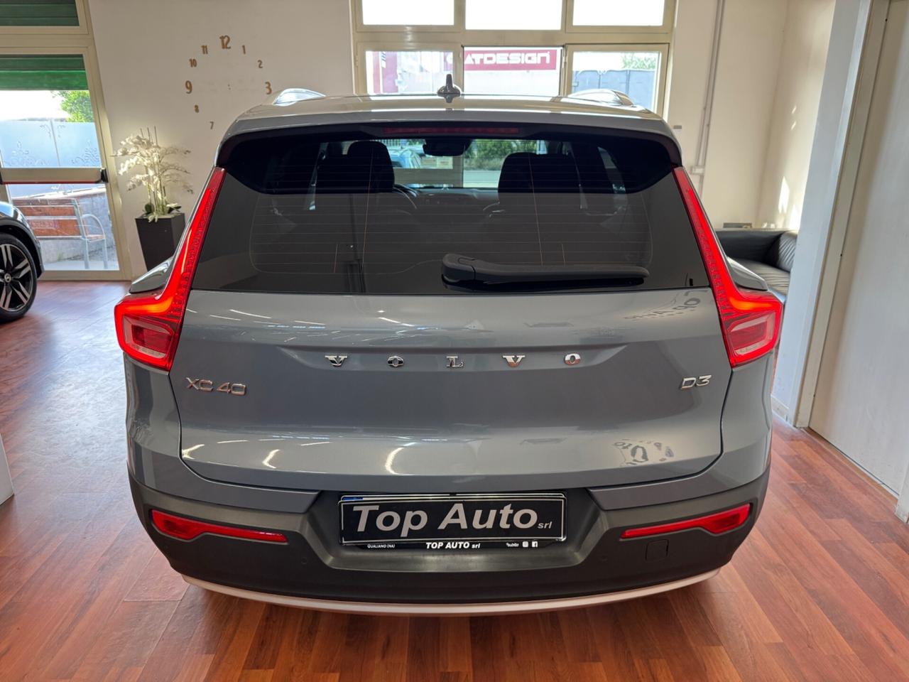 VOLVO XC 40 D3 GEARTRONIC MOMENTUM PRO - MY21