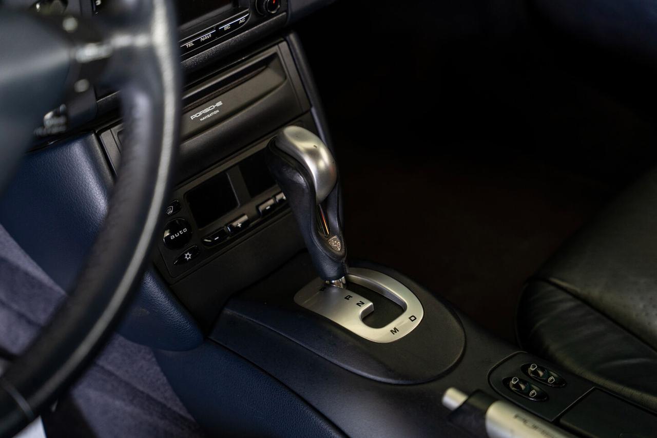 Porsche 911 Cabrio 3.4 Carrera 4 cabrio