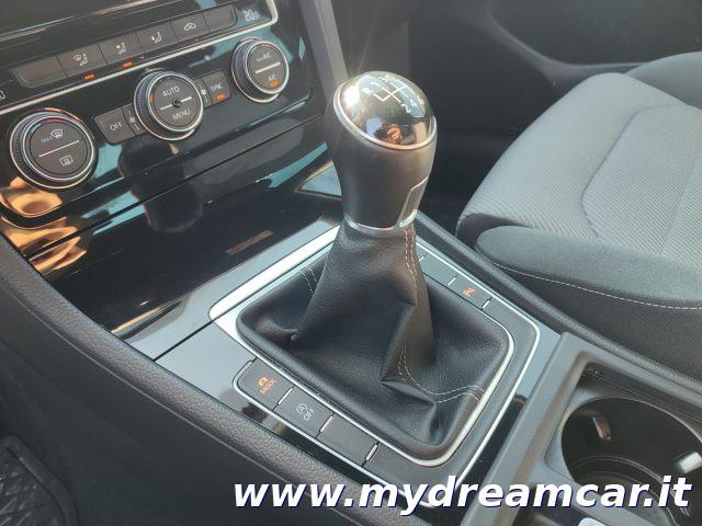 VOLKSWAGEN Golf 1.4 TSI 5p. R-line