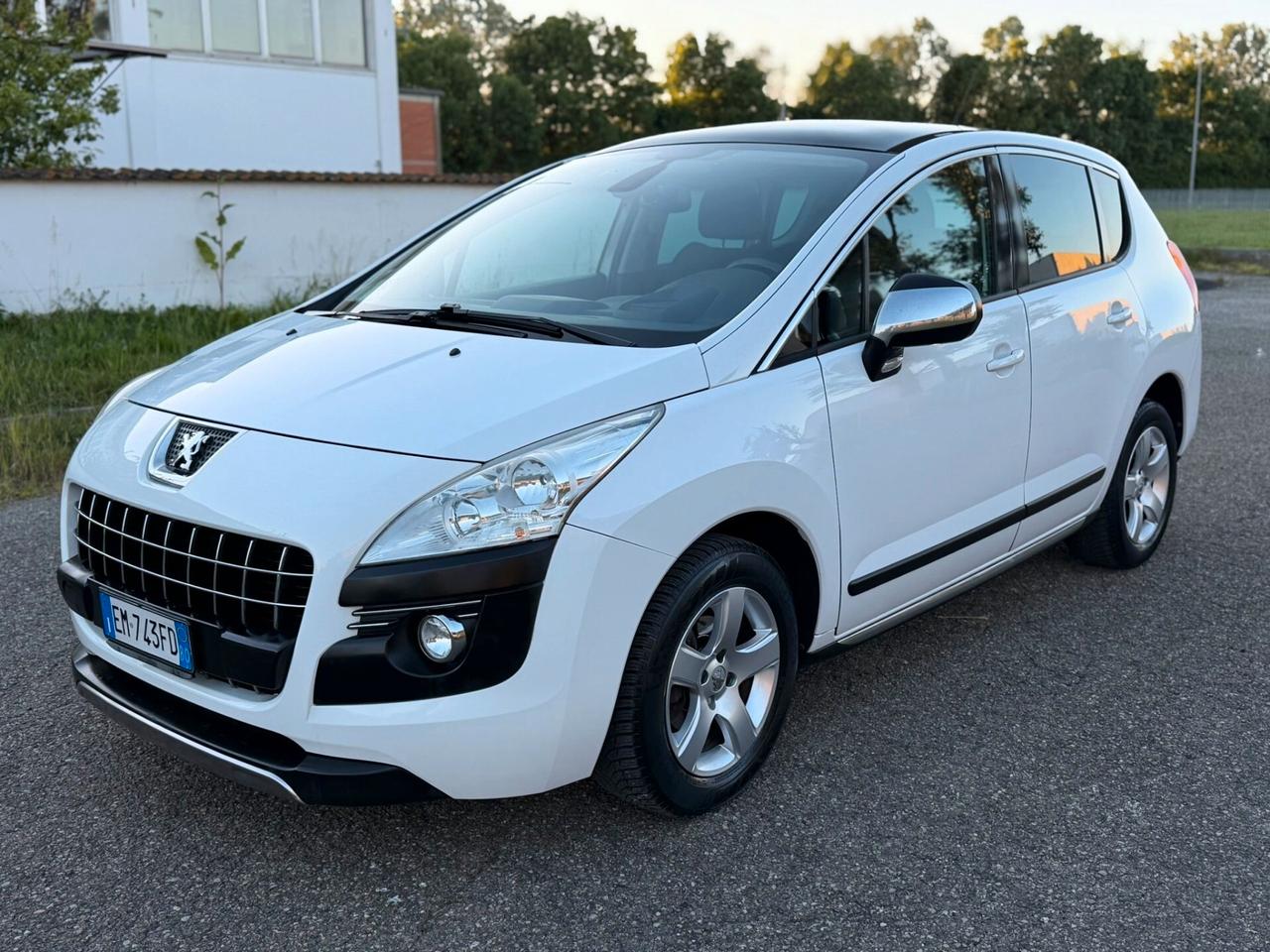 Peugeot 3008 1.6 HDi 115CV Business