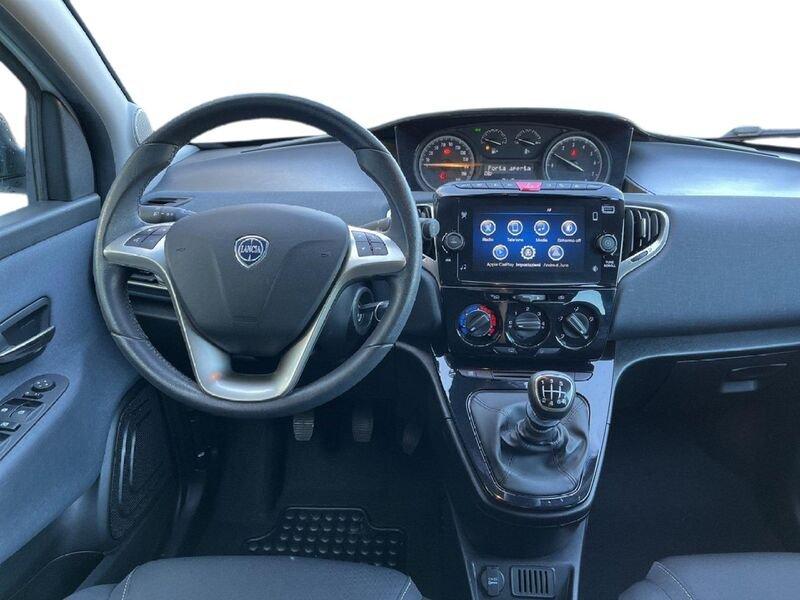 Lancia Ypsilon III 2021 1.0 firefly hybrid Gold s&s 70cv