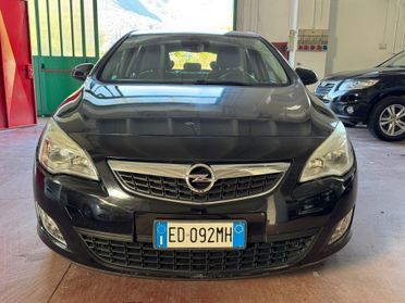 Opel Astra 1.4 Turbo 140CV 5 porte Cosmo SI NEOPATENTATI