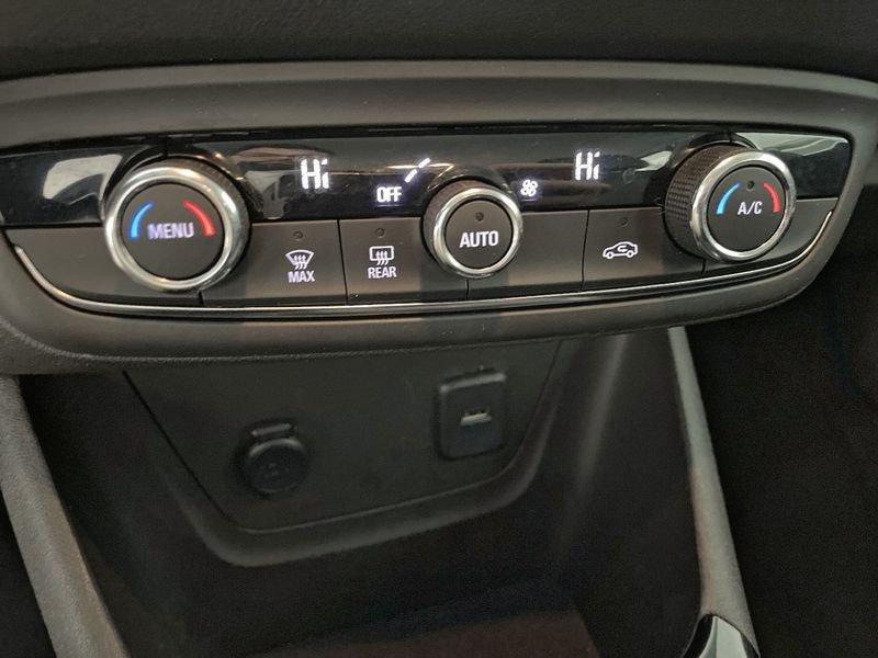 Opel Crossland 1.2 83cv Elegance MT5