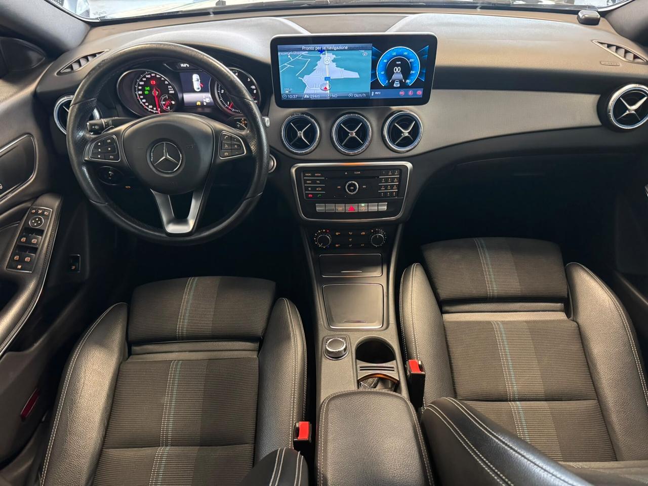 Mercedes-benz CLA 200 d Automatic Premium