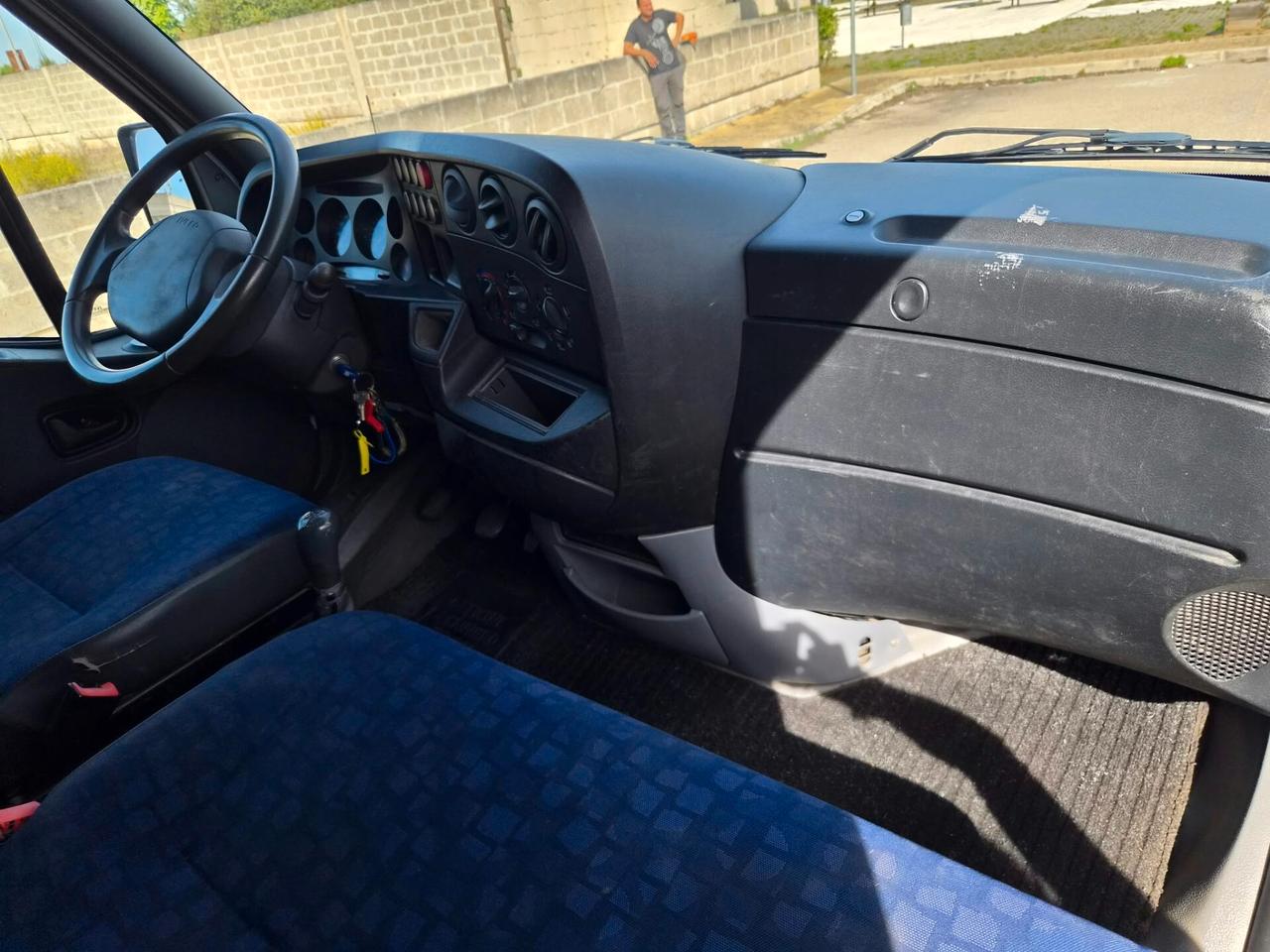 Iveco Daily 35C10 Cassa Isotermica Coibentata con Sponda Idraulica ruote gemellate