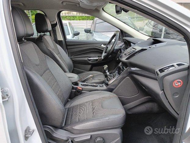 FORD Kuga 2.0 TDCI 150 CV S&S 4WD Titanium