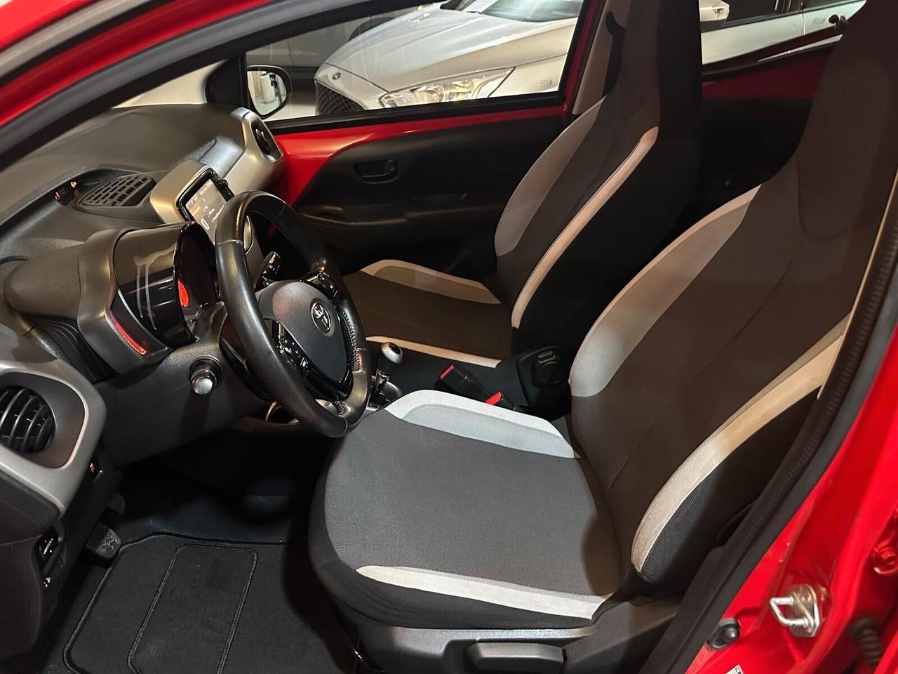 Toyota Aygo 1.0 VVT-i 69 CV 5 porte x-wave