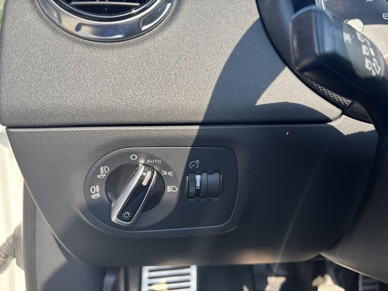 Audi TT Coupe Cabrio 1.8 S-line tfsi XENO-NAVI-19"