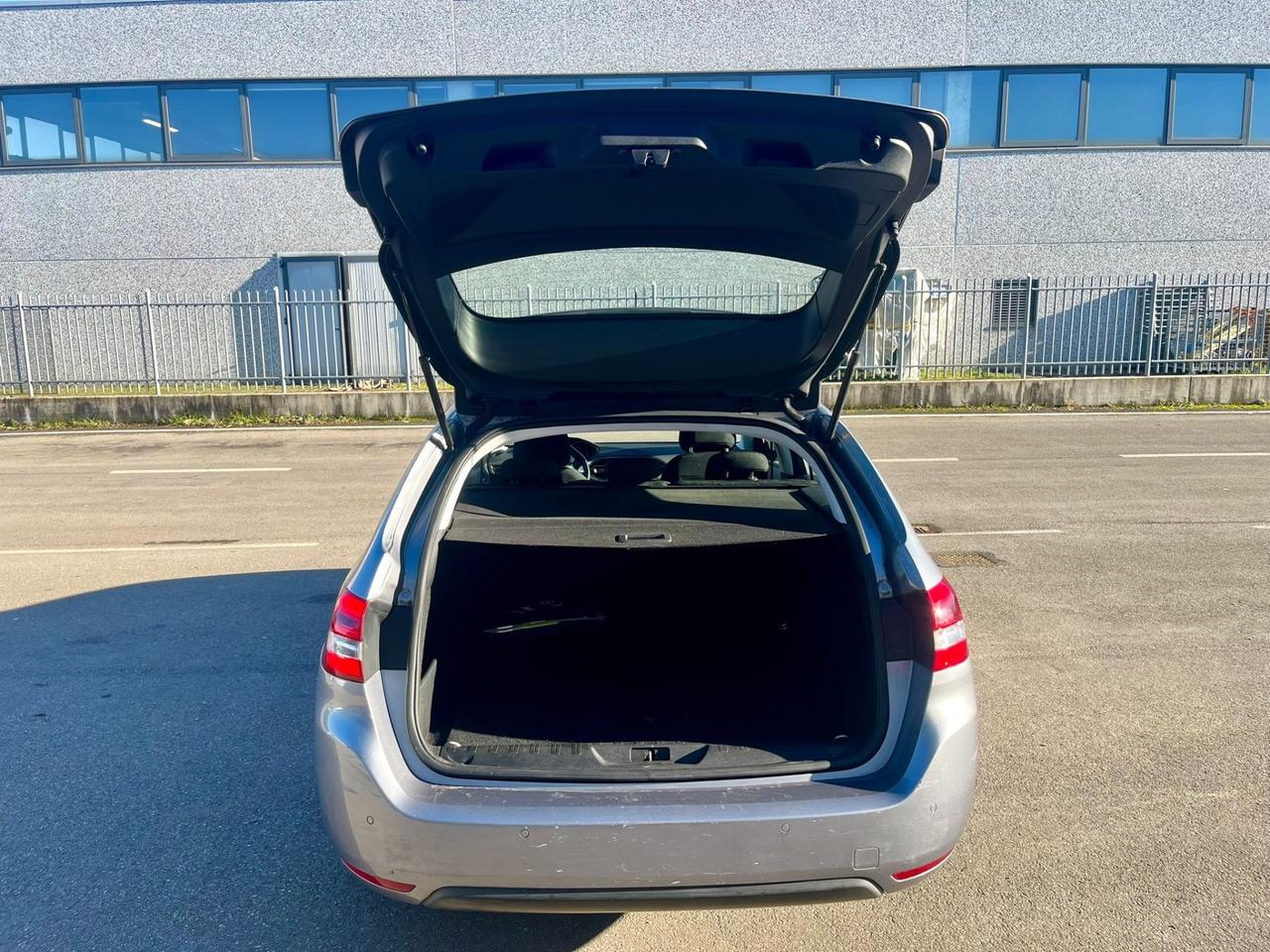 Peugeot 308 BlueHDi 150cv 2015 139.000km euro6 per neopatentati