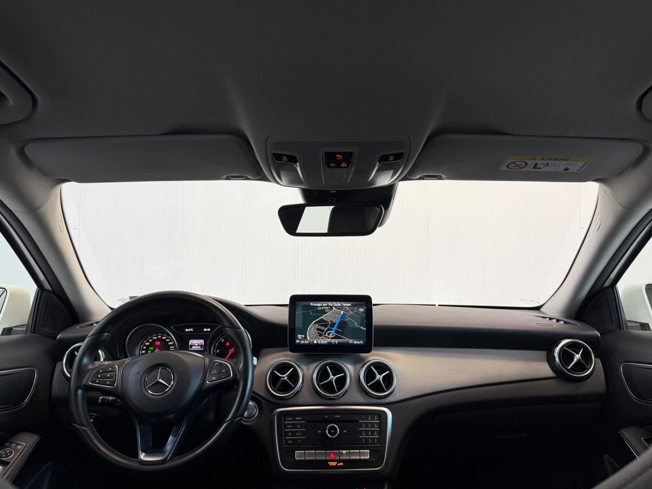 Mercedes-benz GLA 200 d Automatic Premium