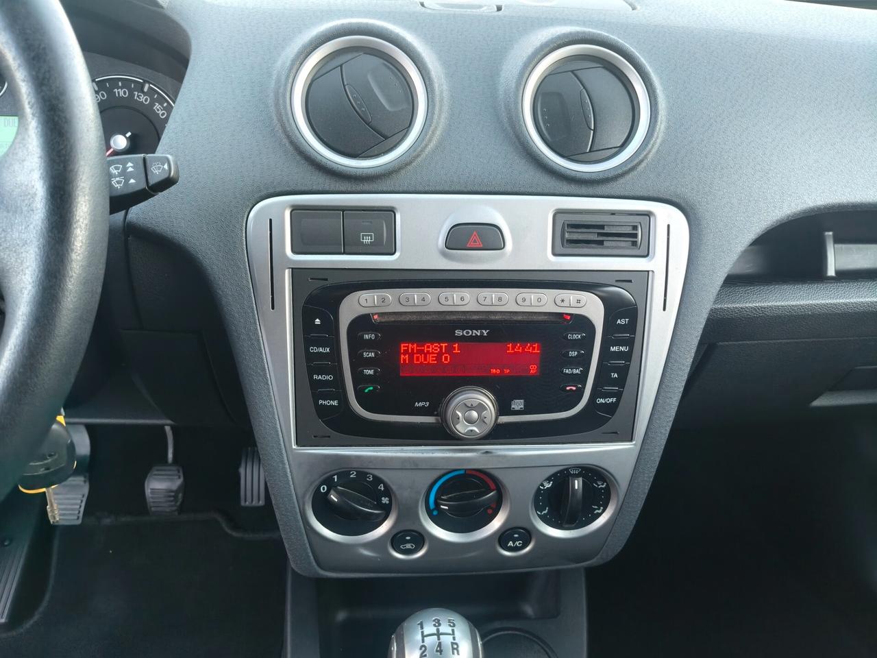 Ford Fusion 1.6 5 porte SOLAMENTE 115.000 KM