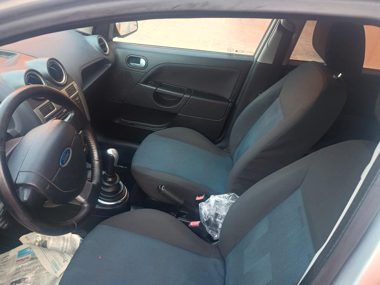 Ford Fiesta 1.4 TDCi 5p. Titanium