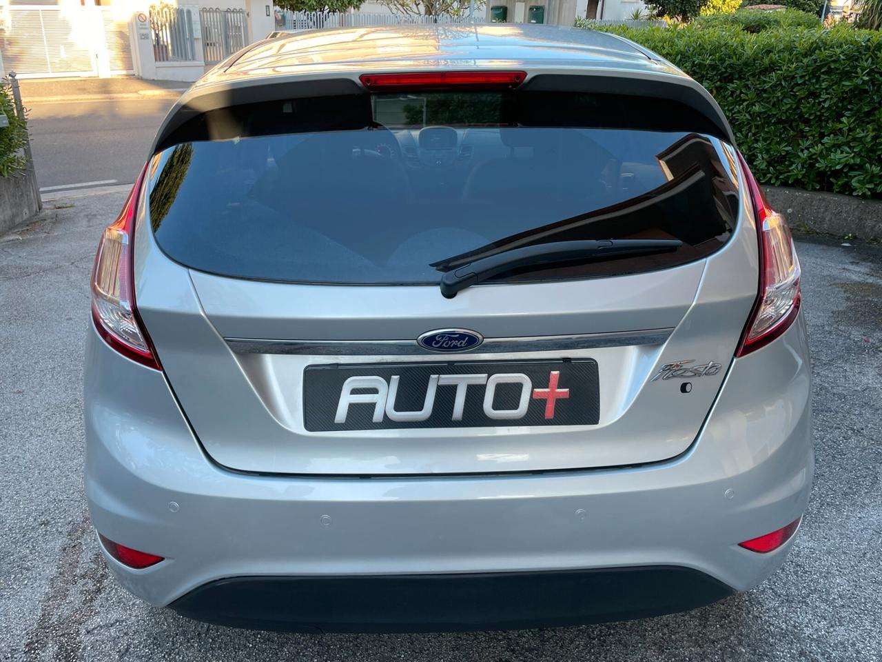 Ford Fiesta 1.5 TDCi 75CV 5 porte Titanium