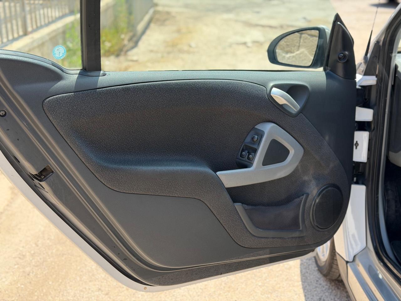 Smart ForTwo 1000 52 kW MHD coupé pure