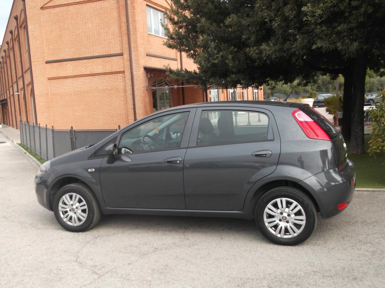 Grande Punto Evo 1.4 Metano Neopat 2017