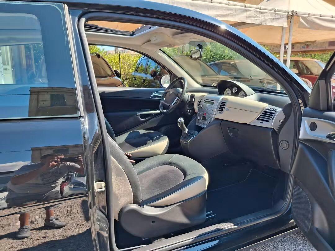 Lancia Ypsilon 1.3 MJT 16V 95 CV 3 porte S&S Platinum