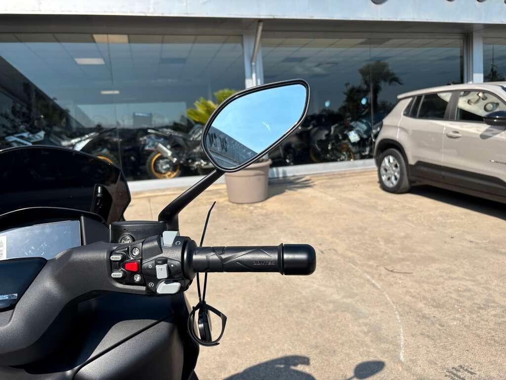 Zontes ZT 125 D Nuovo pronta consegna Tuo a solo 33 Euro al mese Vieni da noi a scoprirla