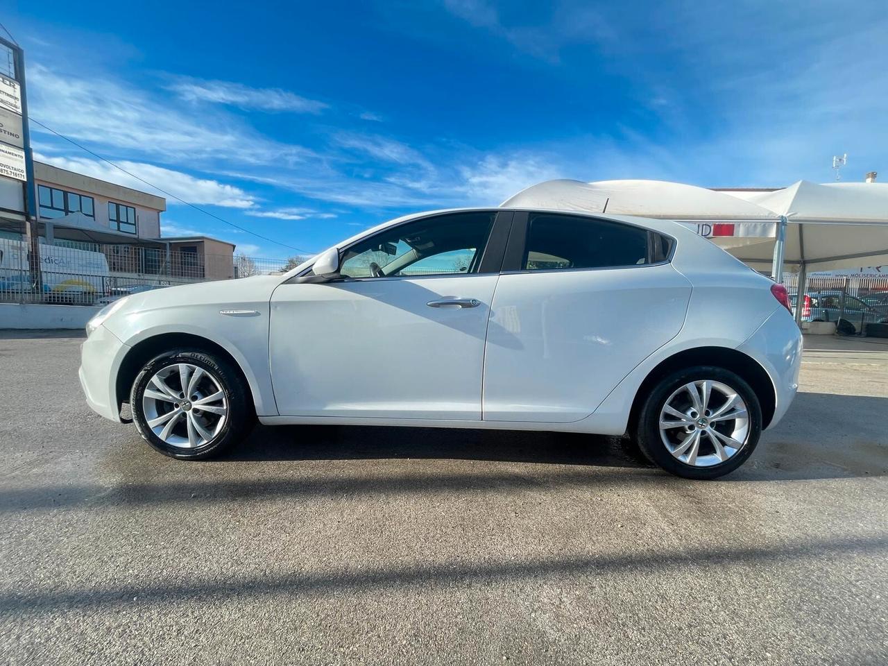 Alfa Romeo Giulietta 1.6 JTDm-2 105 CV Exclusive