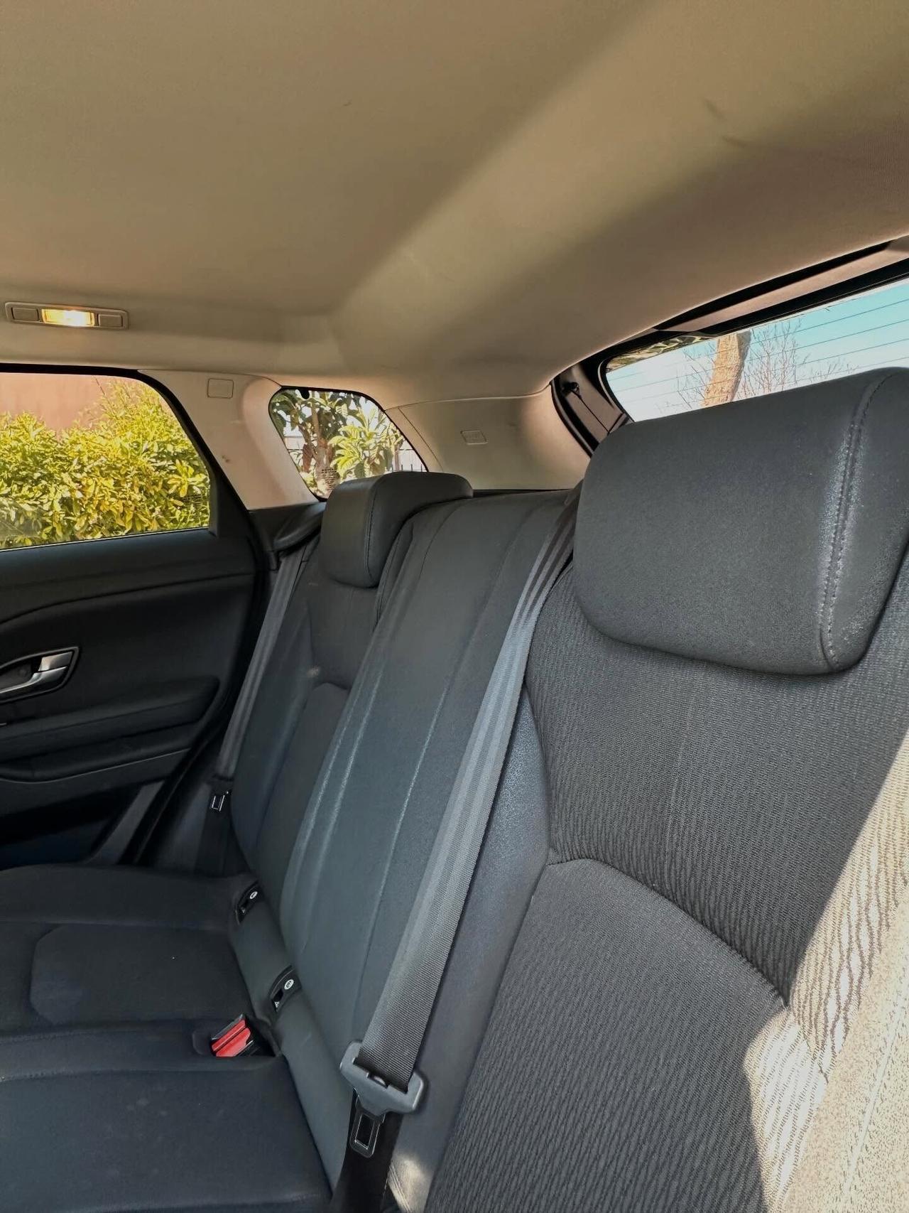 Land Rover Range Evoque 2.0 TD4 180 CV 5p. Pure