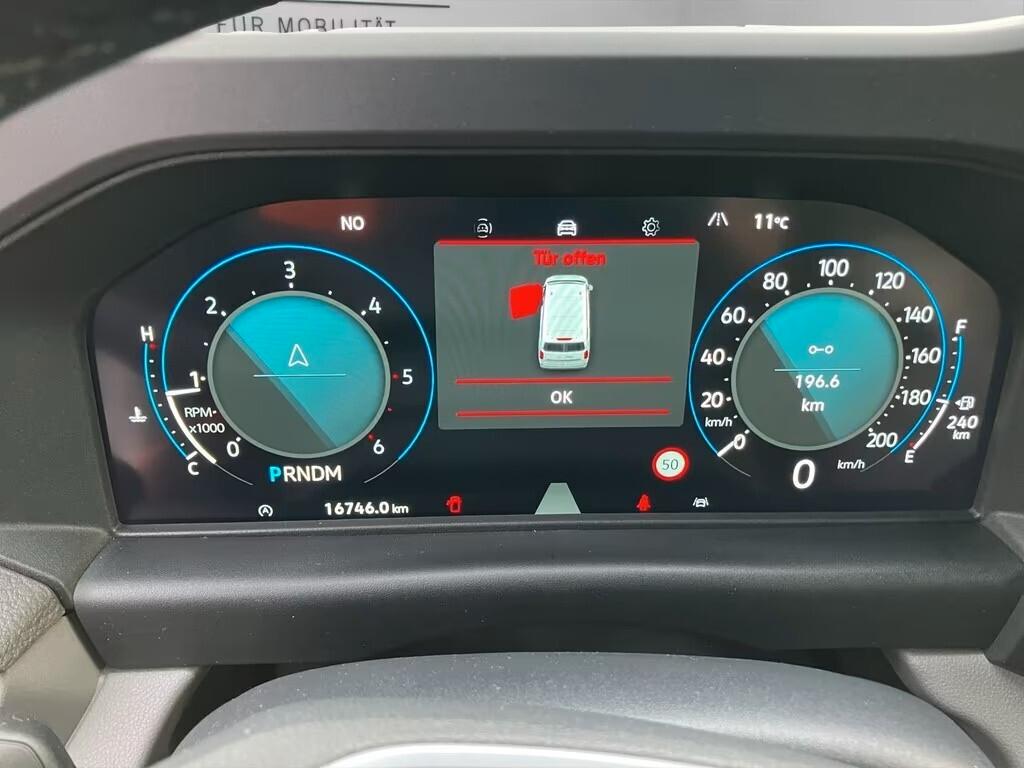 Volkswagen Caravelle T7 LR lungo TDI automatico 9 posti aria condizionata