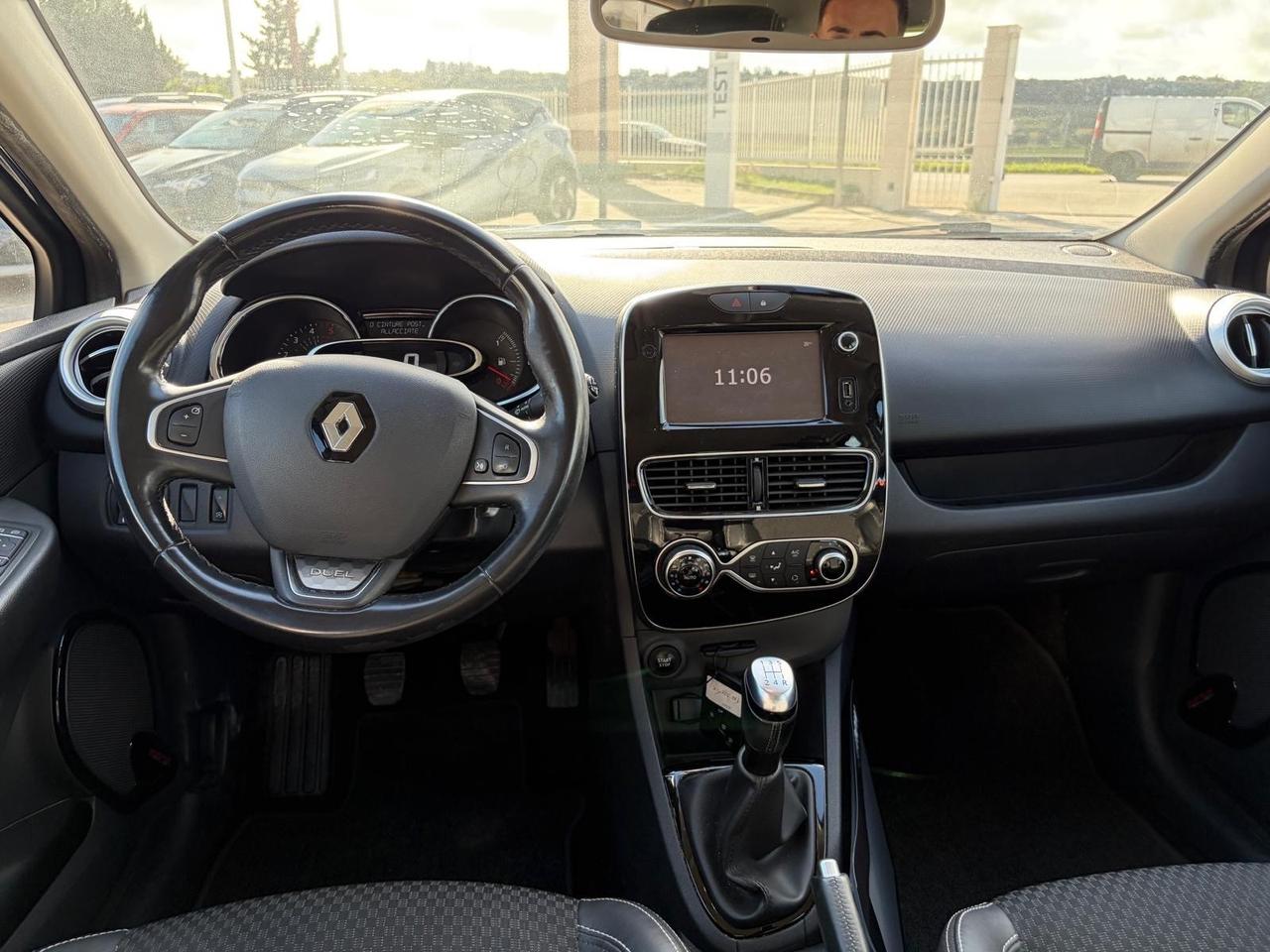 Renault Clio Sporter dCi 90CV Moschino Intens