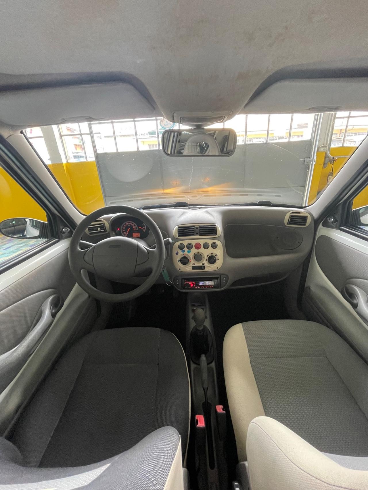 Fiat 600 1.1 Active