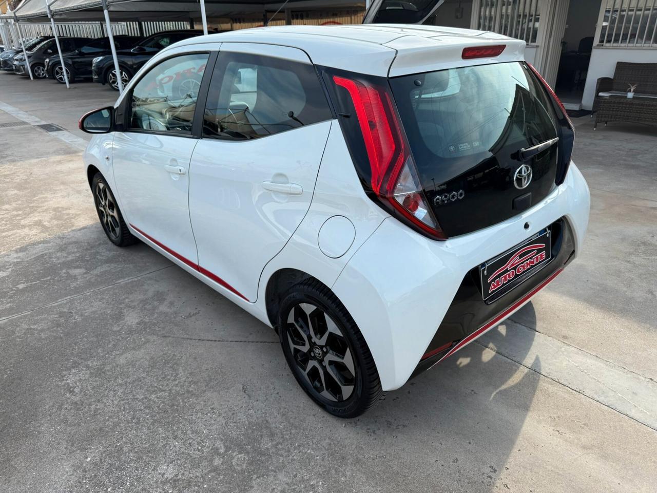 Toyota Aygo 1.0 VVT-i 72 CV 5 porte x-business