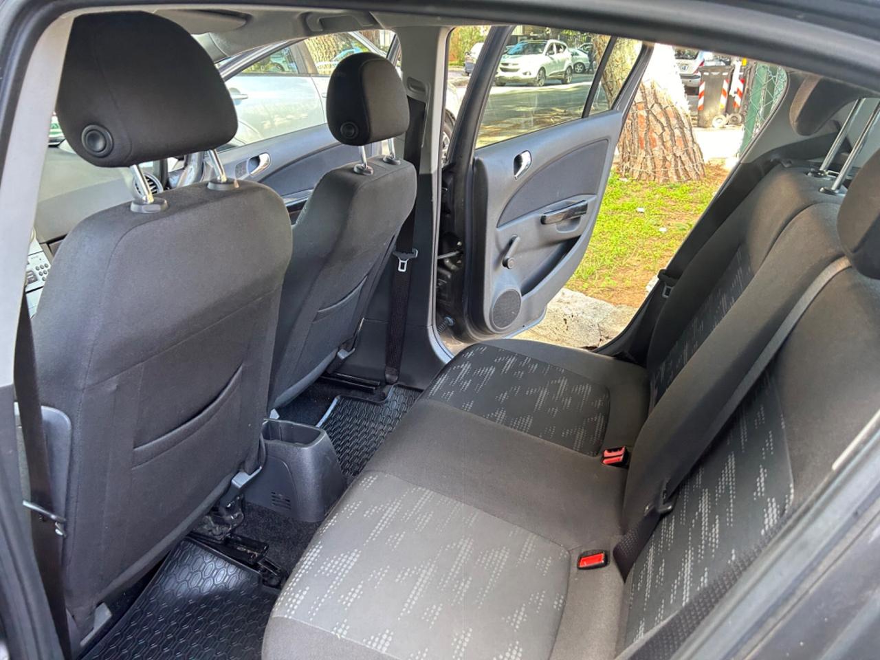 Opel Corsa 1.4 16V 5 porte Elective