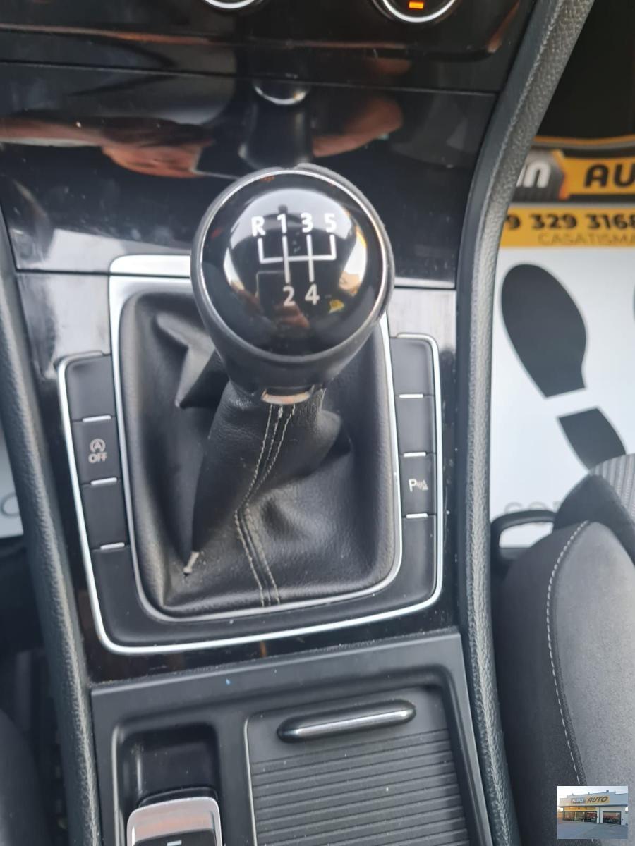 VOLKSWAGEN Golf R-Line-Euro 6B-Neopatentati