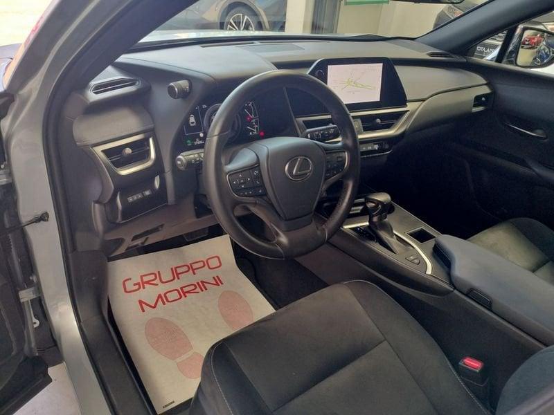 Lexus UX Hybrid Urban