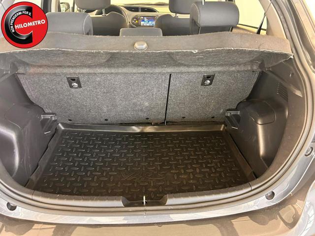 TOYOTA Yaris 1.5 Hybrid 5 porte Business