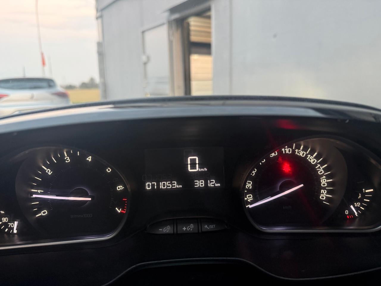 Peugeot 208 PureTech 82 5p. GPL Active