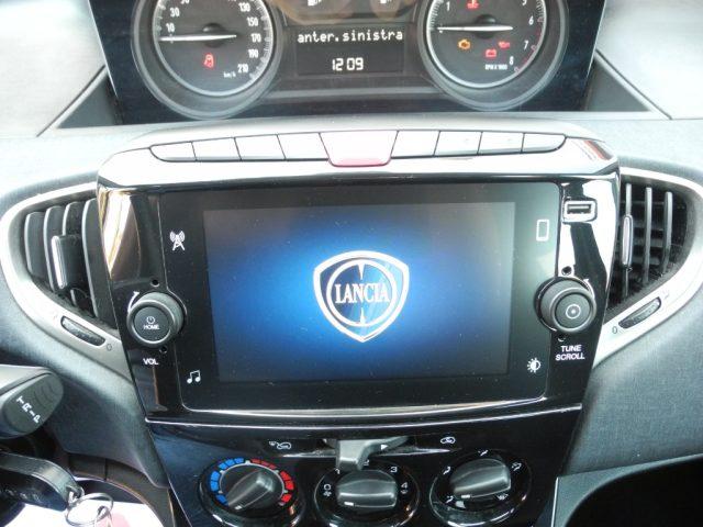 LANCIA Ypsilon 1.0 FireFly 5p. S&S Hybrid Gold - OK NEOPATENTATI