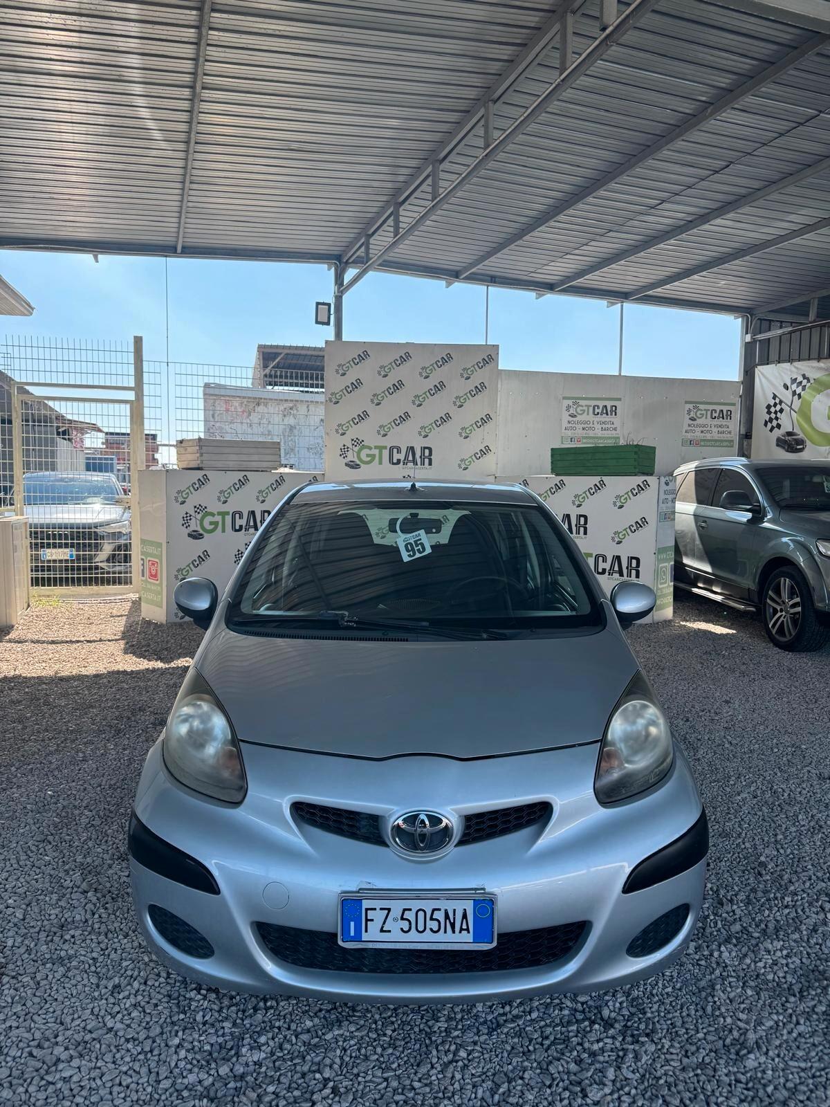 Toyota Aygo 1.0 12V VVT-i 5 porte Sol Connect EDITION