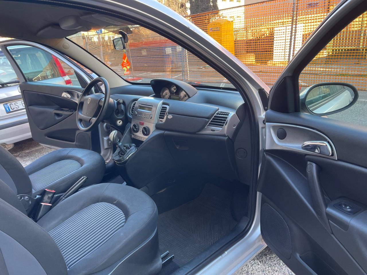 Lancia Ypsilon 1.2 Argento