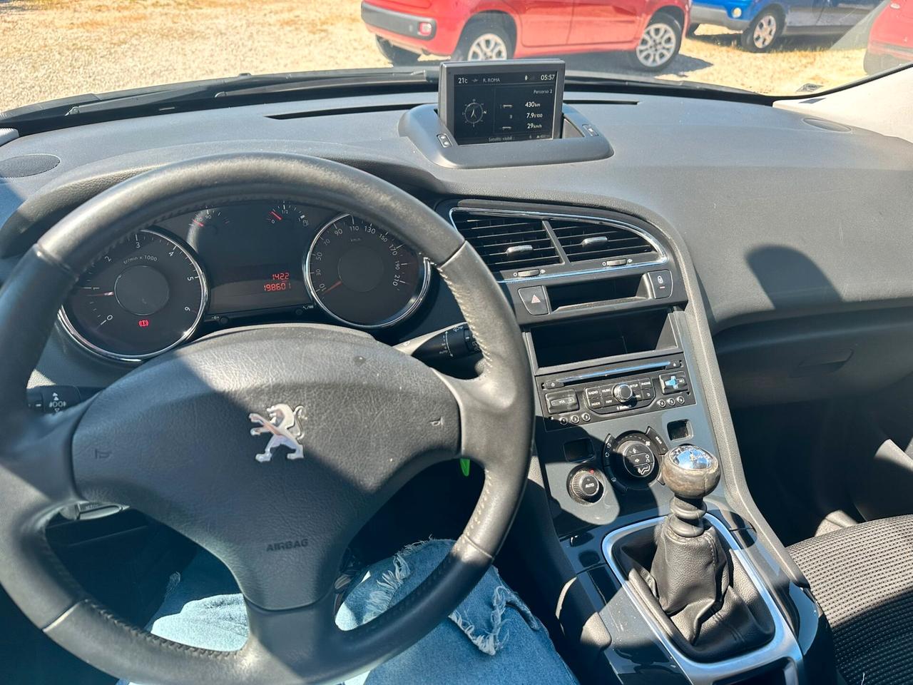 Peugeot 5008 BlueHDi 120 S&S Business