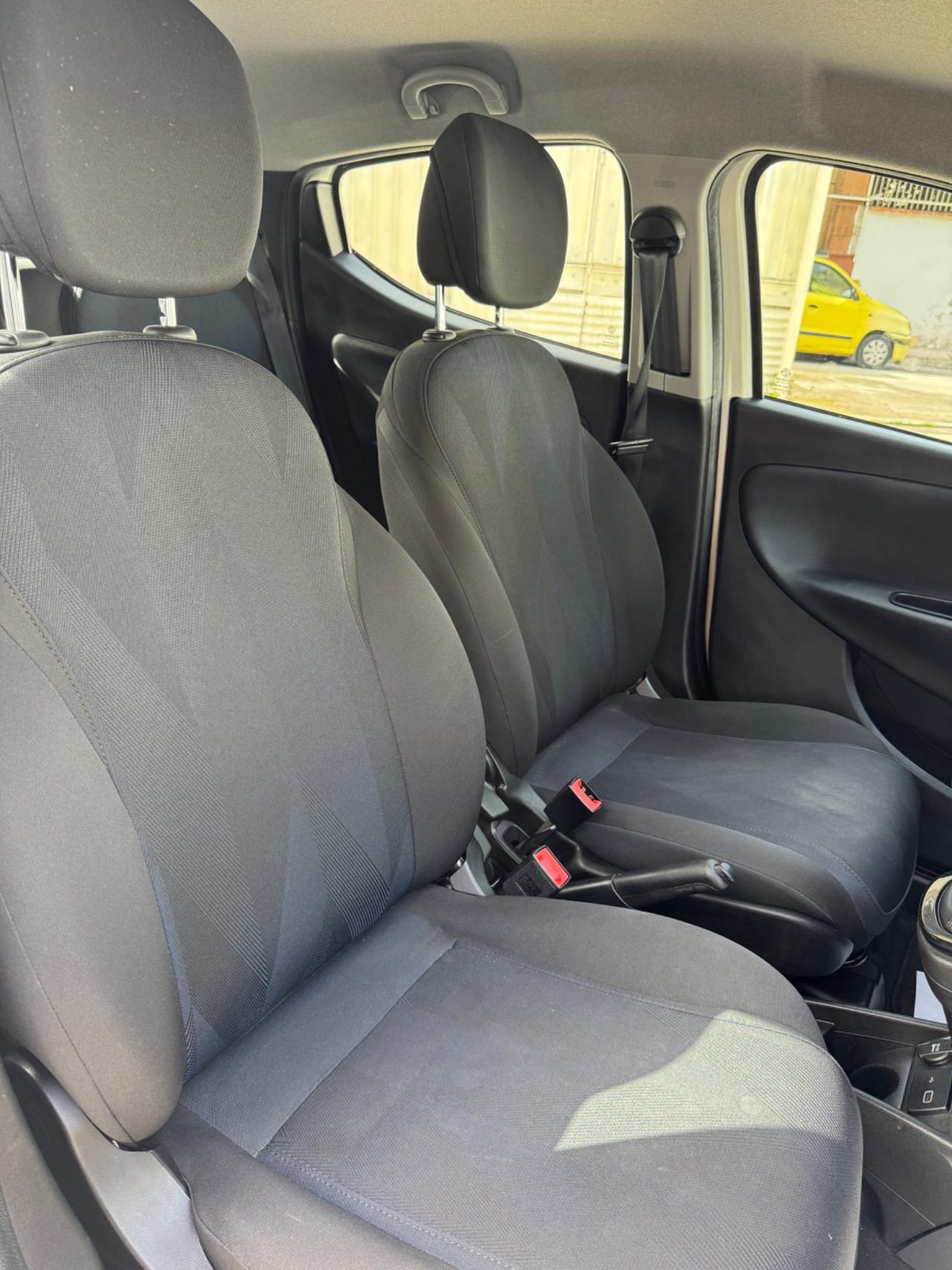 Lancia Ypsilon 1.0 FireFly Gold 12/2020