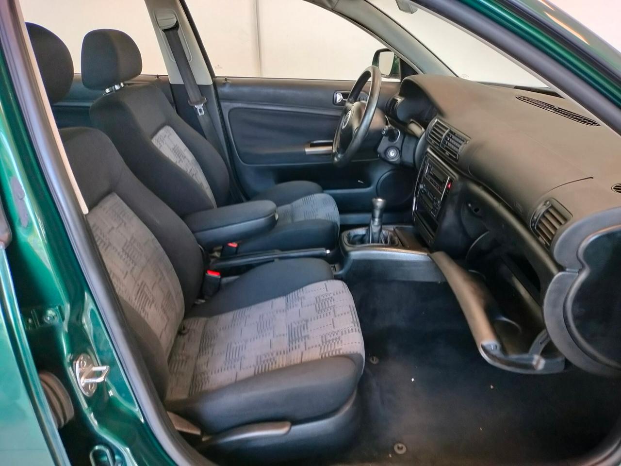 Volkswagen Passat 1.8 T 20V cat Highline