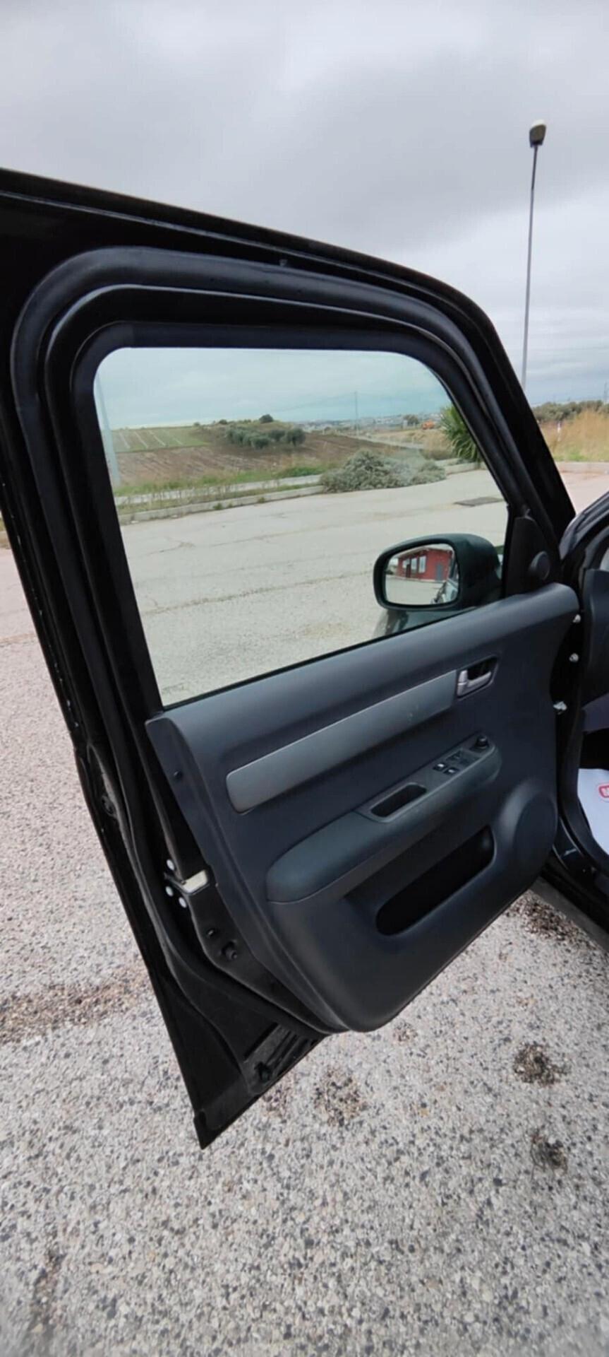 Suzuki Swift 1.3 DDiS DPF 5p. GL