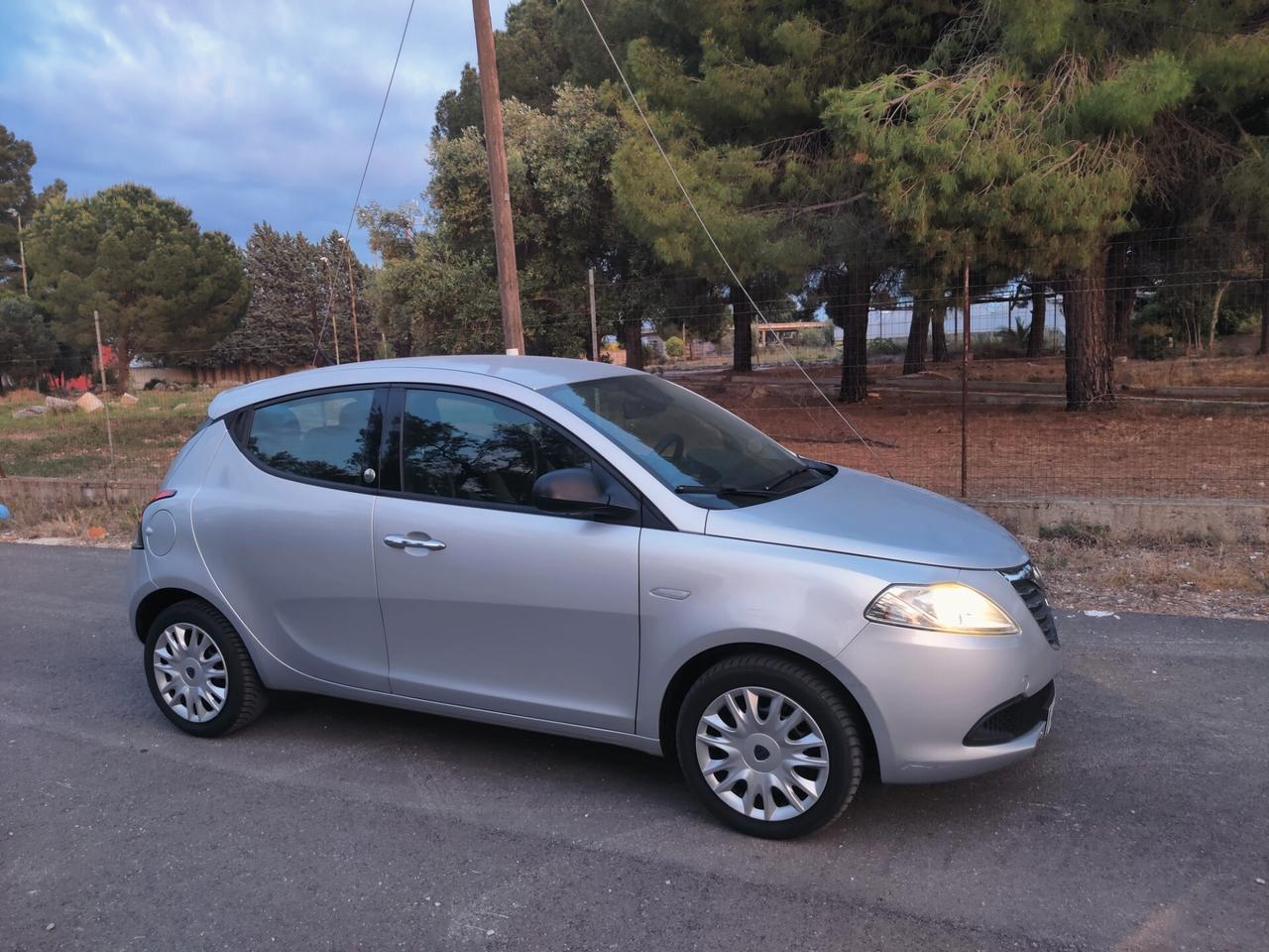 Lancia Ypsilon 1.2 69 CV 5 porte GPL Ecochic Elle 2015