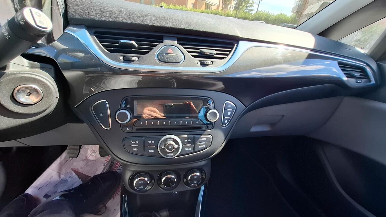 Opel Corsa 1.4 90CV GPL Tech Coupé Cosmo
