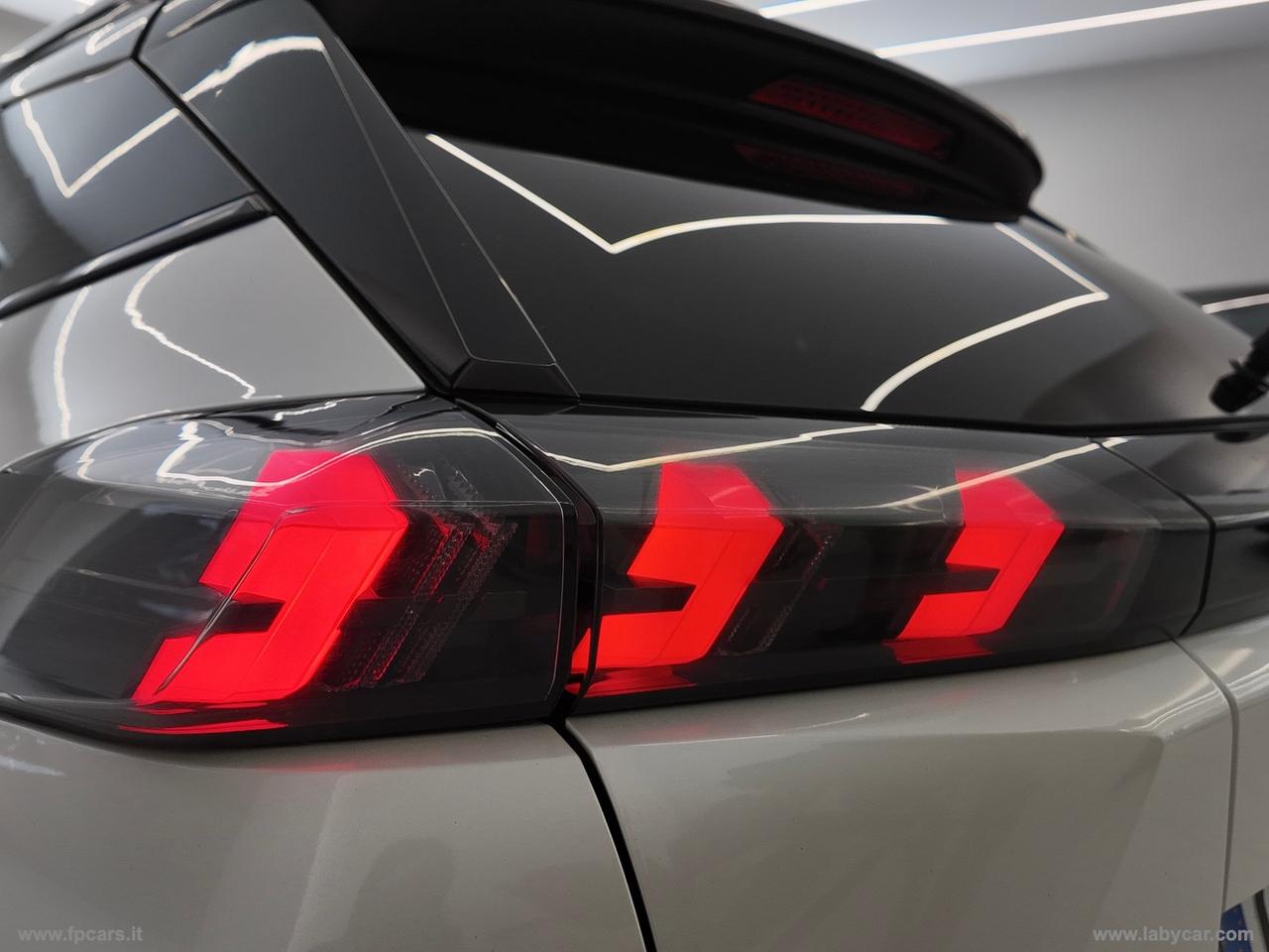 PEUGEOT 2008 BlueHDi 100 S&S GT Line