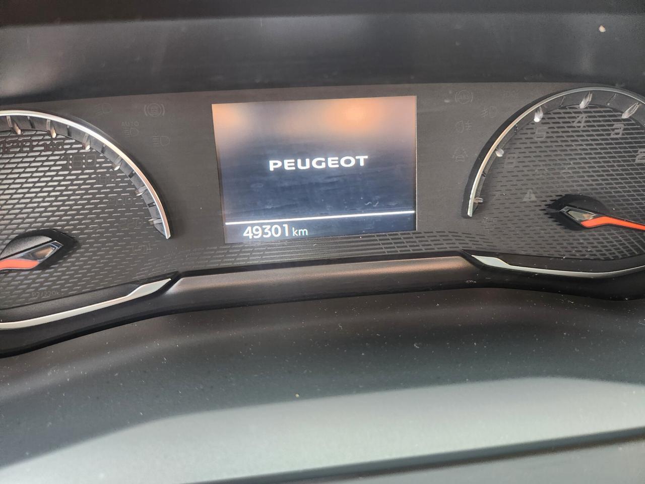 Peugeot 2008 PureTech 100 S&S Active Pack