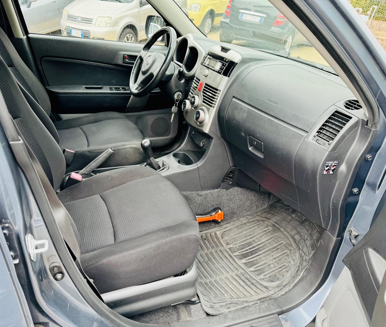 Daihatsu Terios 1.5 4X4 Ok Neopatentati