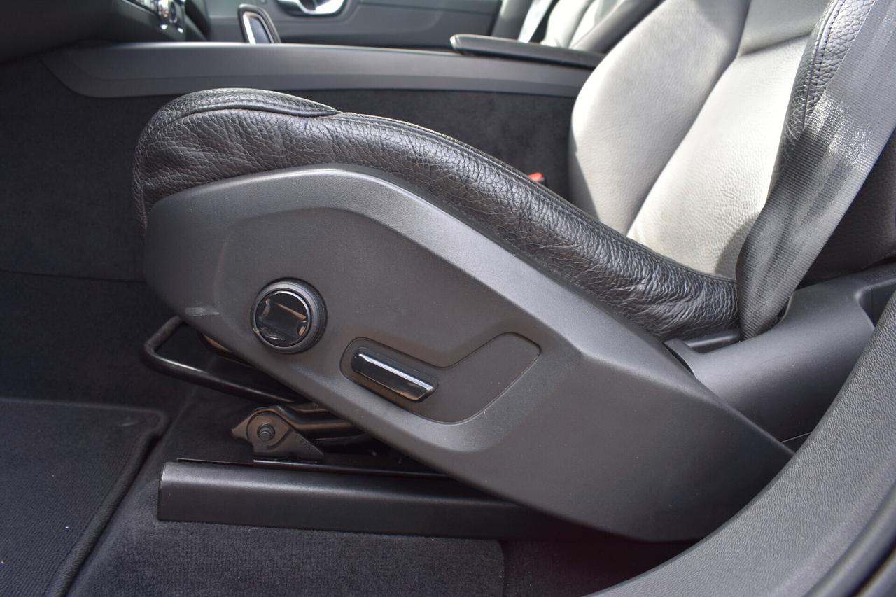 Volvo XC60 AWD Geartronic Bright Plus