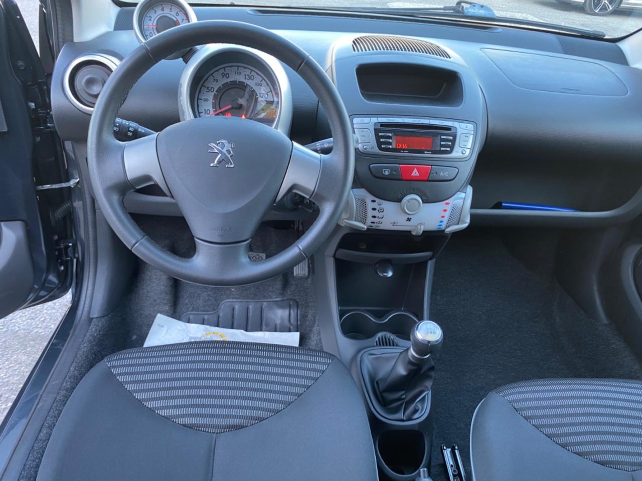 Peugeot 107 1.0 68CV 5p. Urban Move